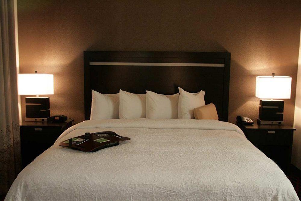 Hampton Inn & Suites Houston/League City Esterno foto